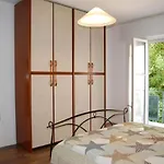Laura Apartment Venice 4 P. 15 M To Venice