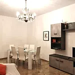 Laura Apartment Venice 4 P. 15 M To Venice